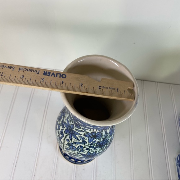 Ceramic blue & white floral vase - Picture 4 of 5